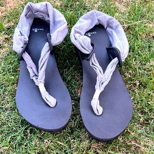 Sanuk Yoga Mat Wedge Wrap Around shimmer Gray Fabric